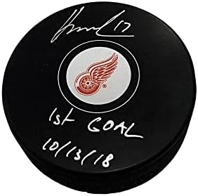 FILIP HRONEK potpisao Detroit Red Wings Puck upisan 1st gol 10 / 13 / 18 - potpisani NHL Pakovi
