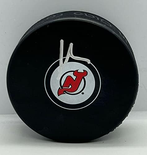 Martin Brodeur potpisao New Jersey Devils Puck autographed-Autographed NHL Pucks